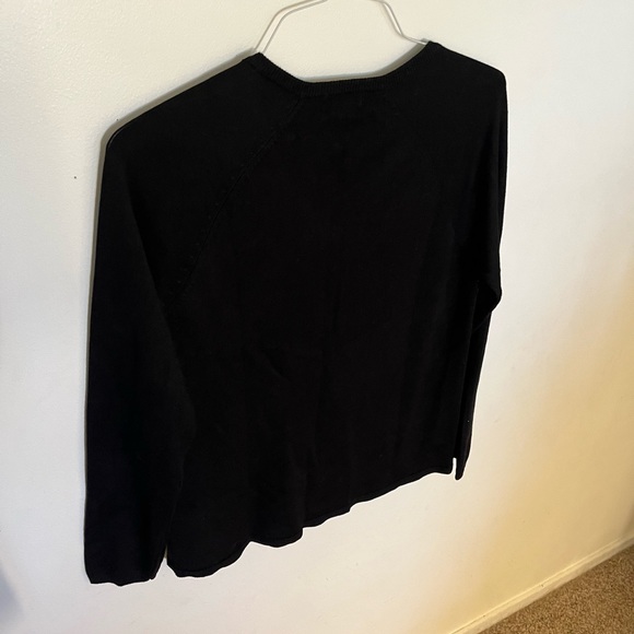a.n.a.A NEW APPROACH size medium black sweater with sequined decor on fr… - Picture 8 of 9